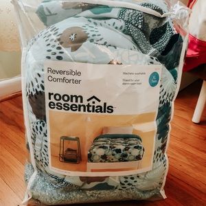 XL TWIN reversible comforter 💙